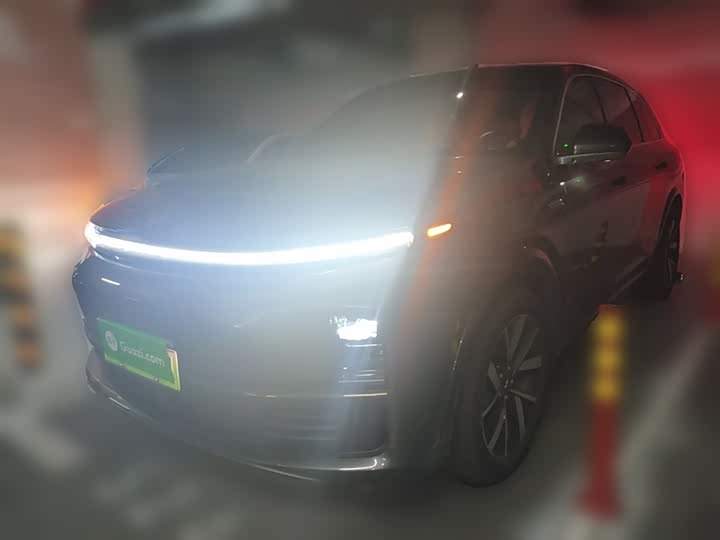 Фото 1 - LiXiang L7