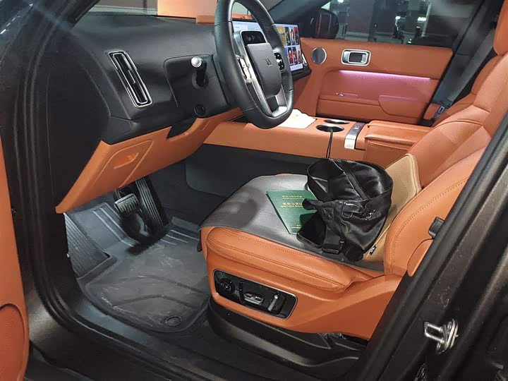 Фото 14 - LiXiang L7