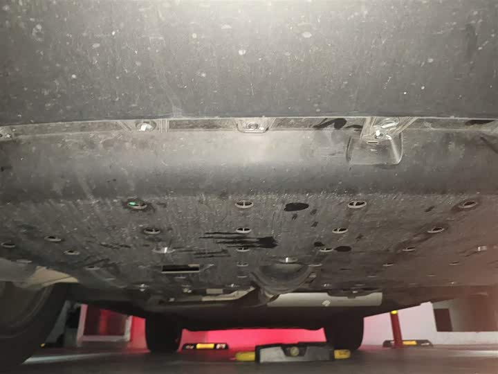 Фото 23 - LiXiang L7