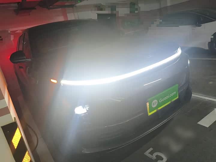 Фото 26 - LiXiang L7