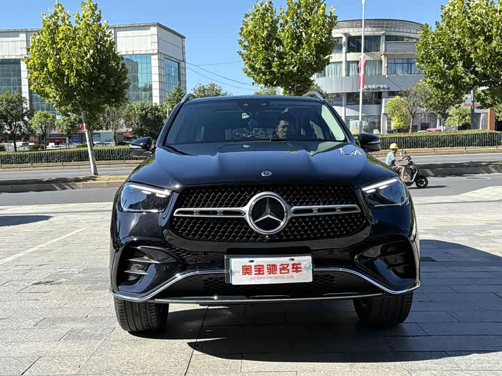 Фото 2 - Mercedes-Benz GLE-Class