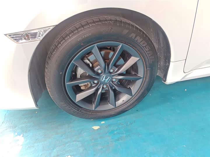 Фото 23 - Honda Civic