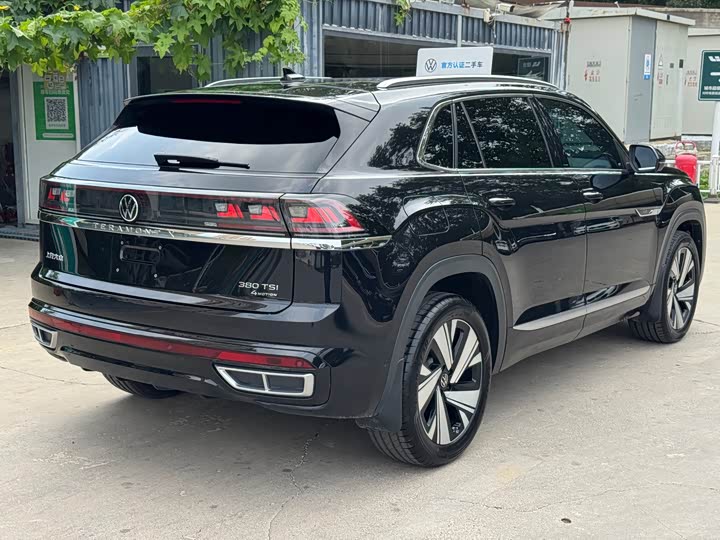 Фото 10 - Volkswagen Teramont X