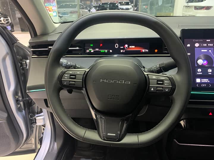 Фото 7 - Honda e:NP2