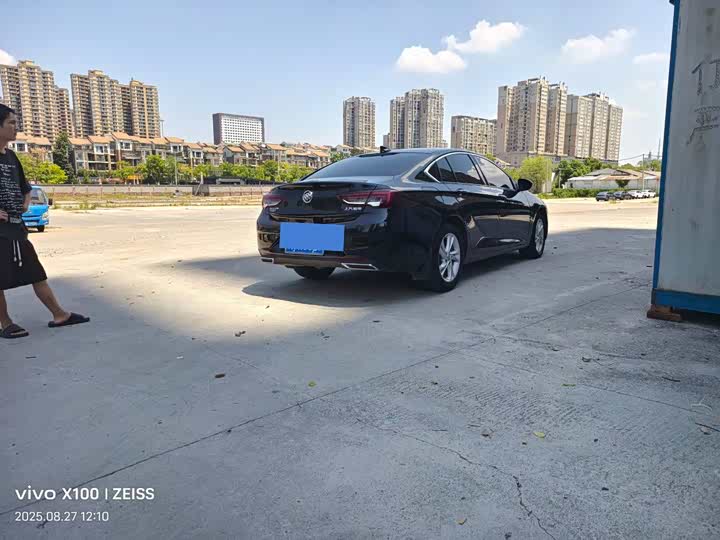 Фото 9 - Buick Regal