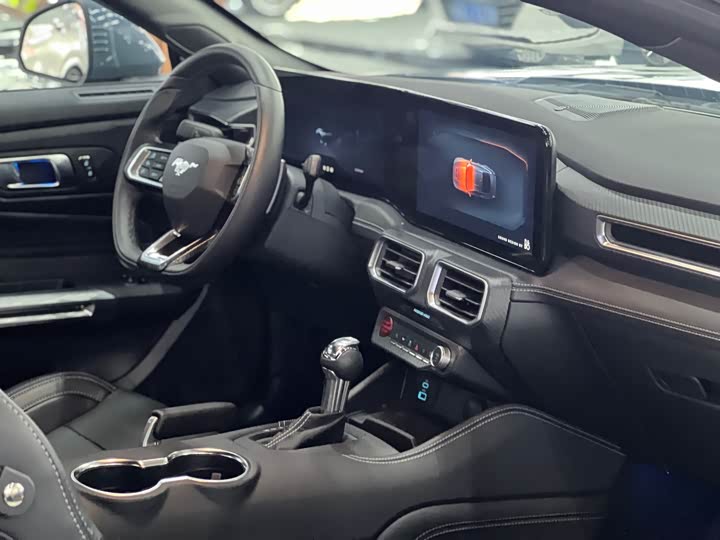 Фото 7 - Ford Mustang