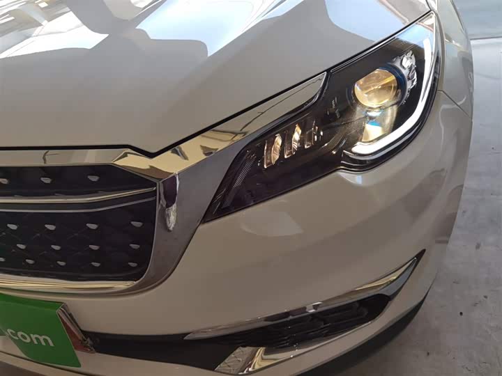 Фото 24 - Jetour X70