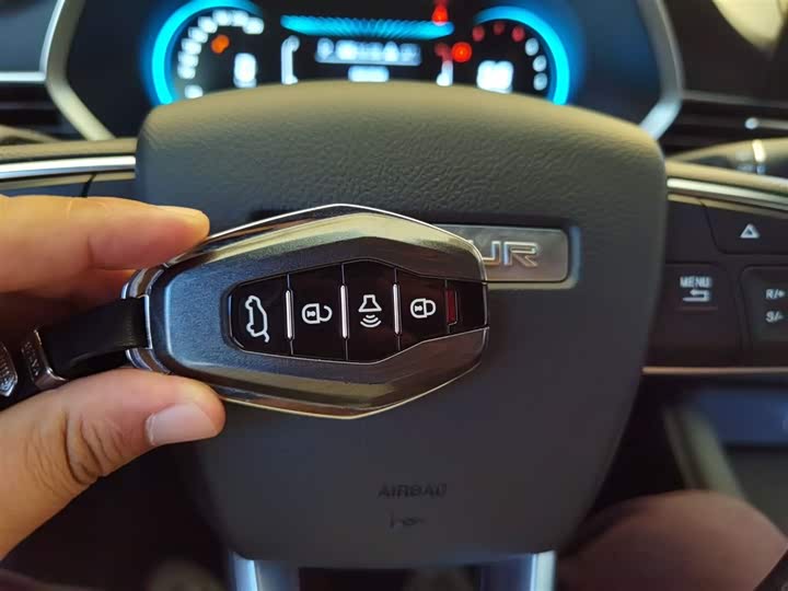 Фото 9 - Jetour X70