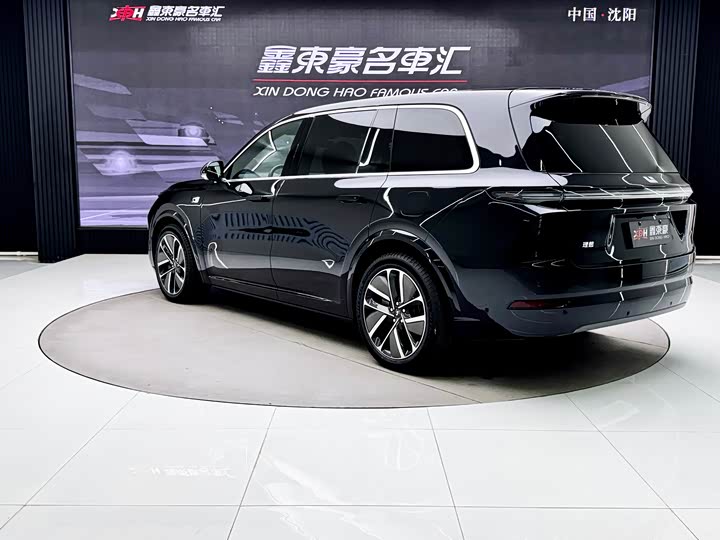 Фото 8 - LiXiang L9