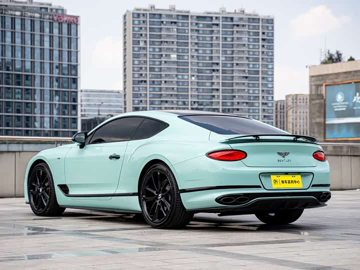 Фото 8 - Bentley Continental GT