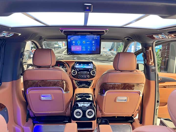 Фото 11 - Mercedes-Benz Vito