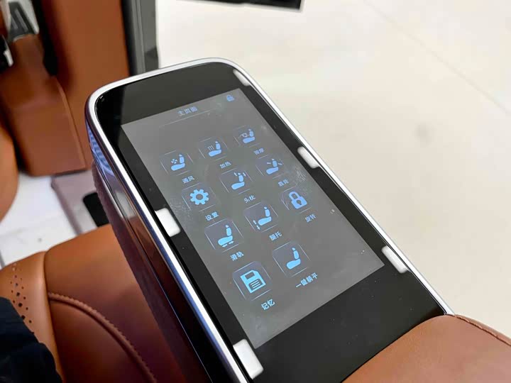 Фото 13 - Mercedes-Benz Vito