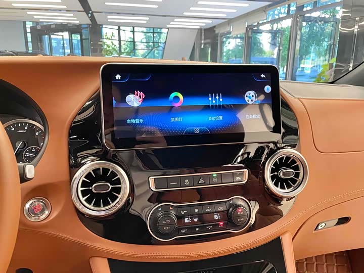 Фото 8 - Mercedes-Benz Vito