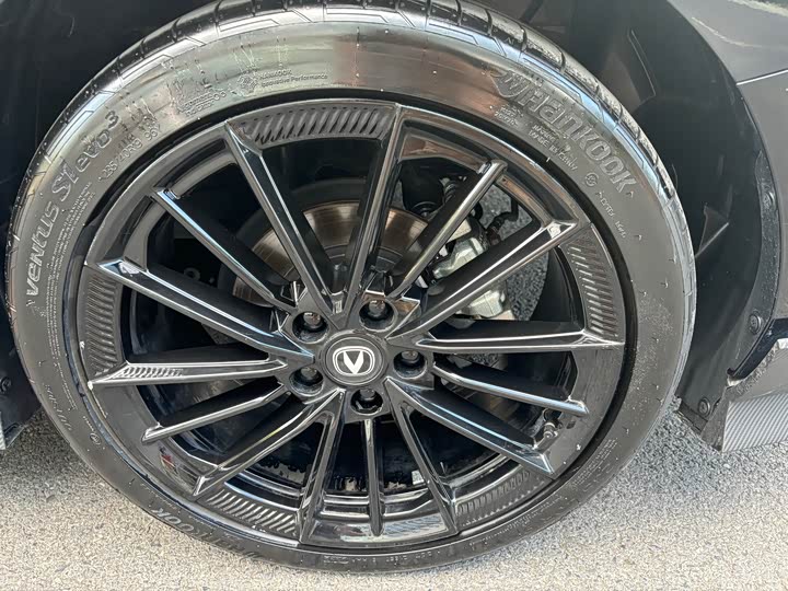 Фото 15 - Changan UNI-V