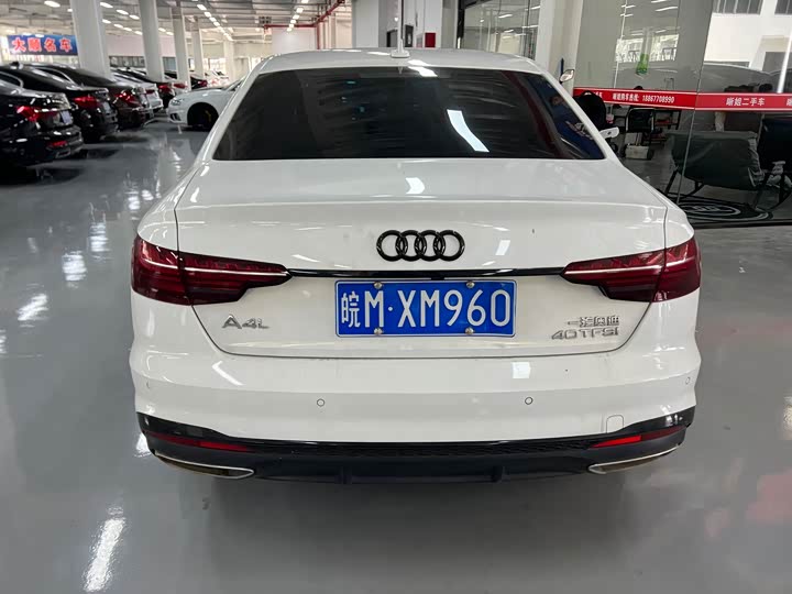 Фото 8 - Audi A4L