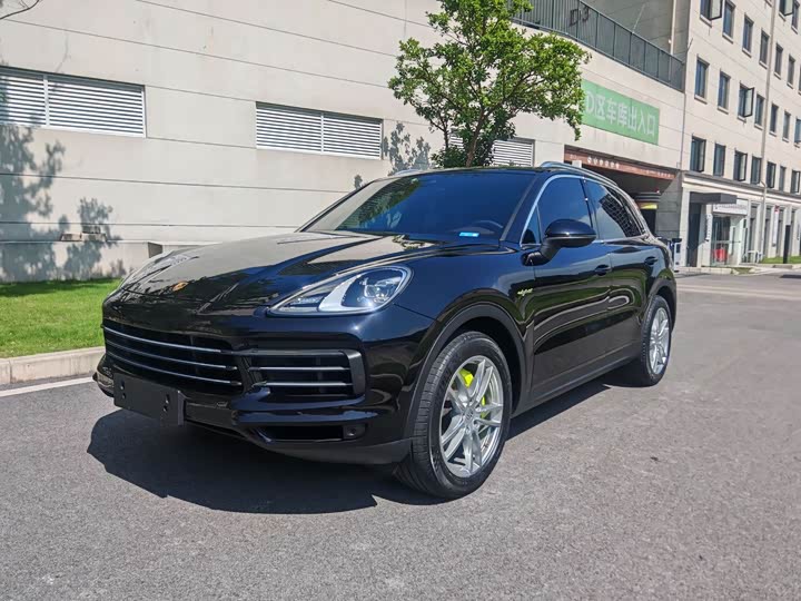 Фото 1 - Porsche Cayenne Hybrid