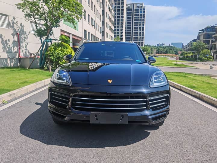 Фото 2 - Porsche Cayenne Hybrid