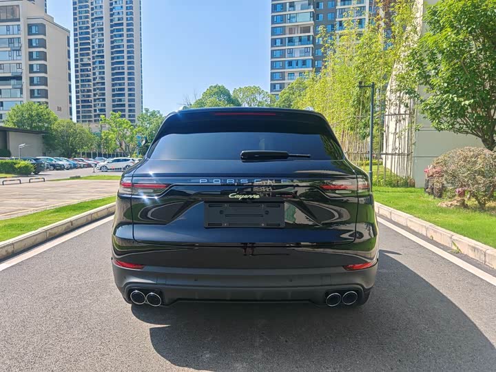 Фото 7 - Porsche Cayenne Hybrid