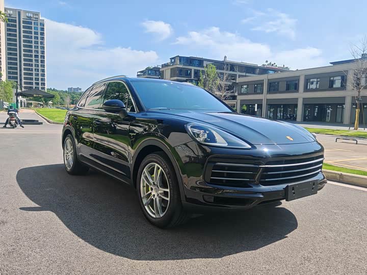 Фото 9 - Porsche Cayenne Hybrid