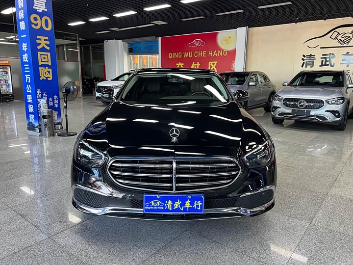 Фото 2 - Mercedes-Benz E-Class