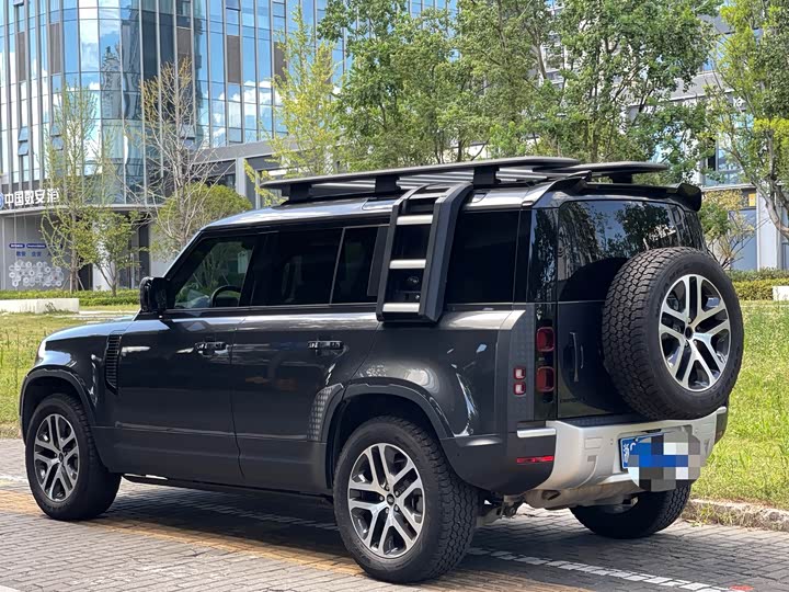 Фото 18 - Land Rover Defender