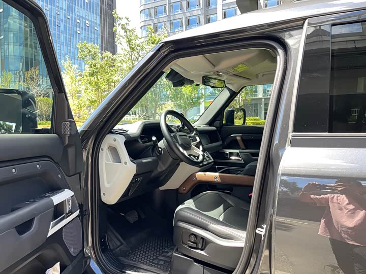 Фото 7 - Land Rover Defender