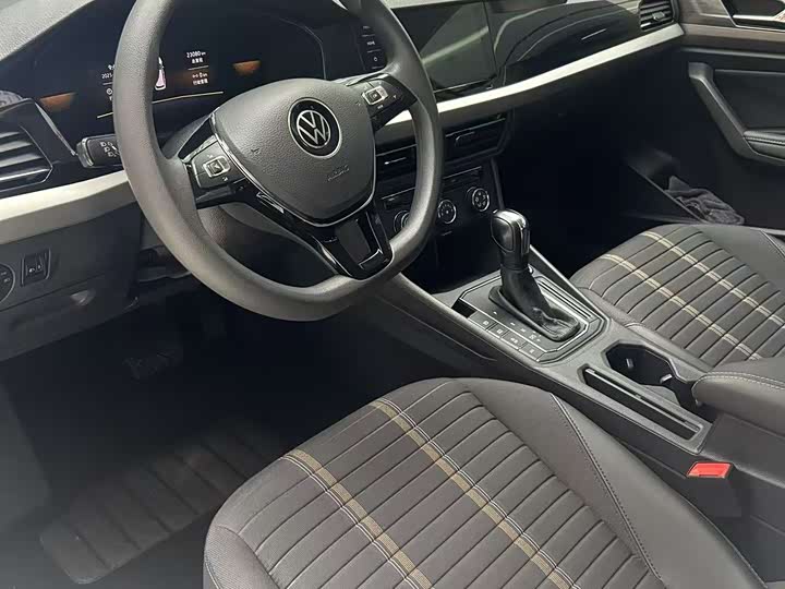 Фото 4 - Volkswagen Lavida