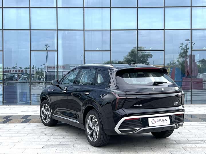 Фото 5 - Hongqi HS3 Hybrid
