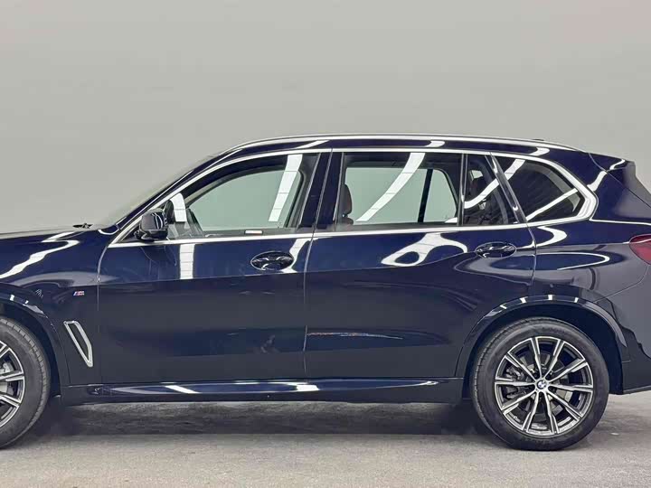 Фото 28 - BMW X5