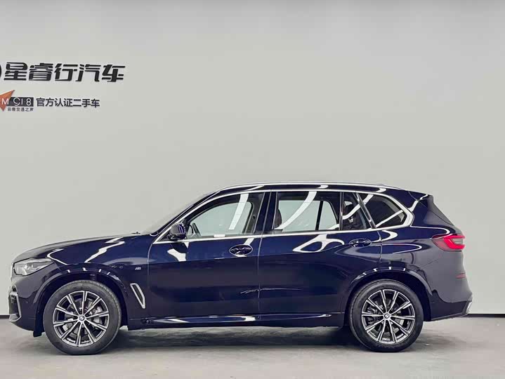 Фото 29 - BMW X5