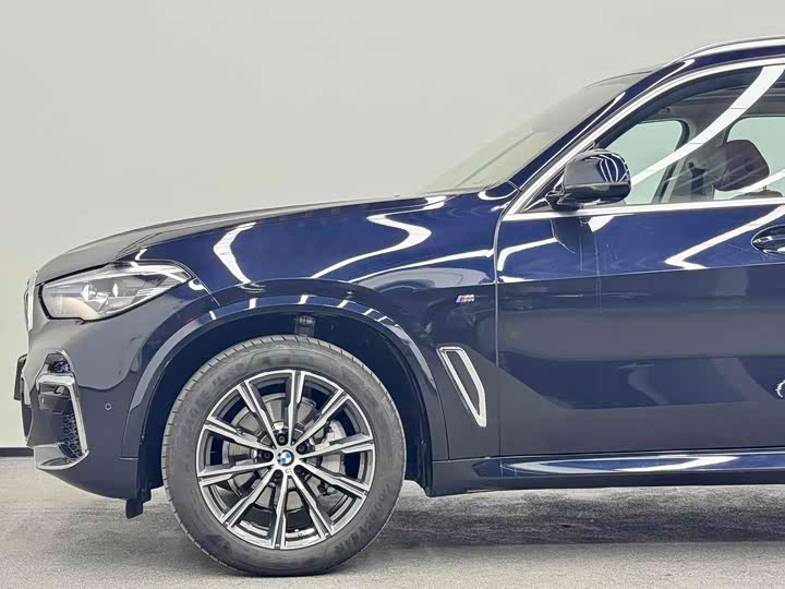 Фото 30 - BMW X5