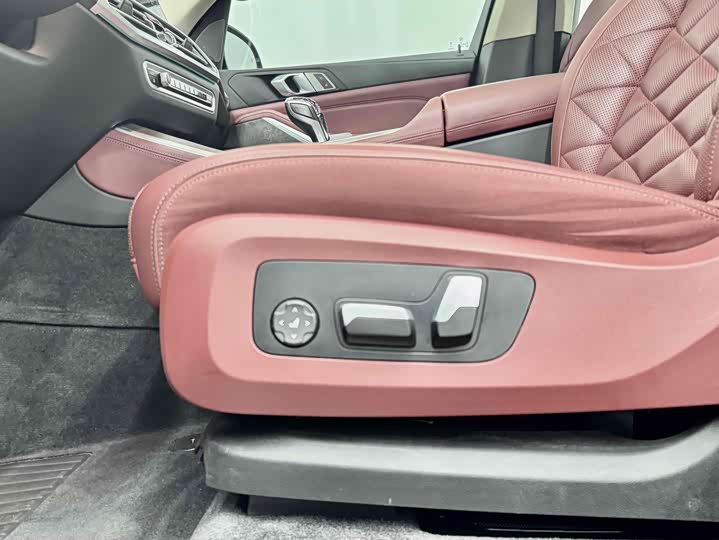 Фото 36 - BMW X5