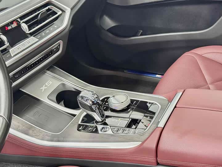 Фото 38 - BMW X5