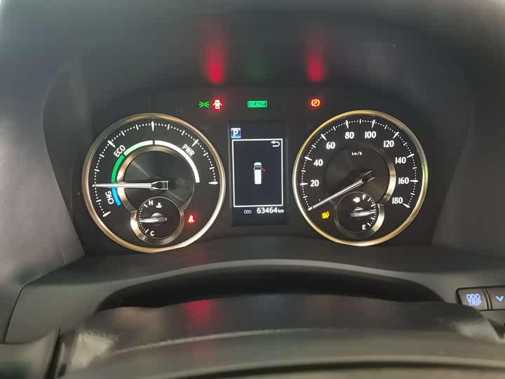 Фото 3 - Toyota Alphard