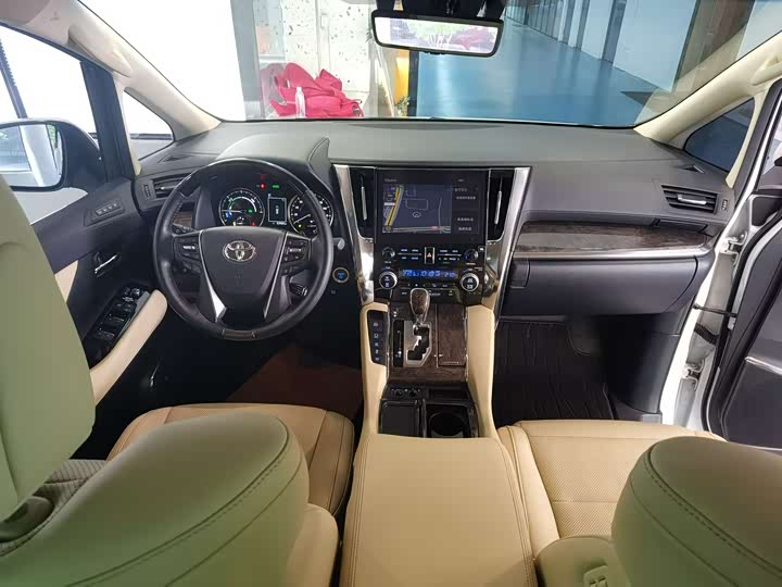 Фото 5 - Toyota Alphard