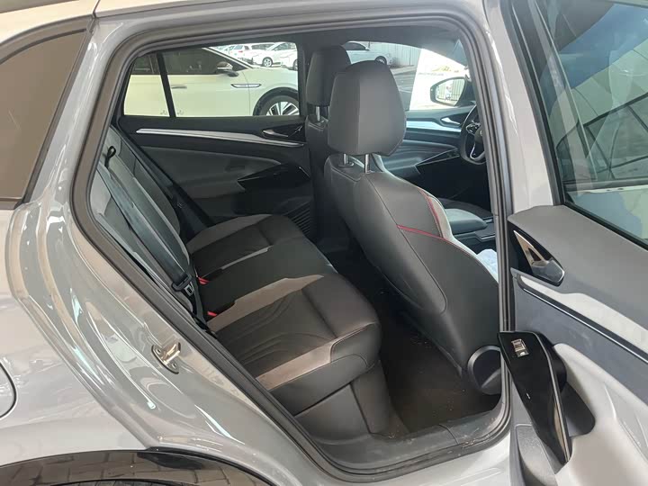 Фото 12 - Volkswagen ID.4 Crozz