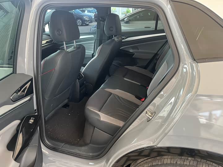 Фото 8 - Volkswagen ID.4 Crozz