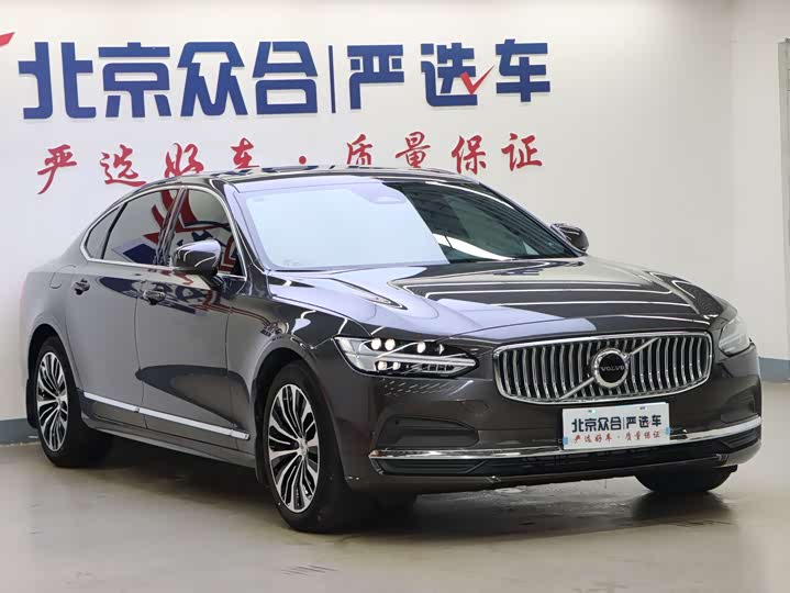 Фото 2 - Volvo S90