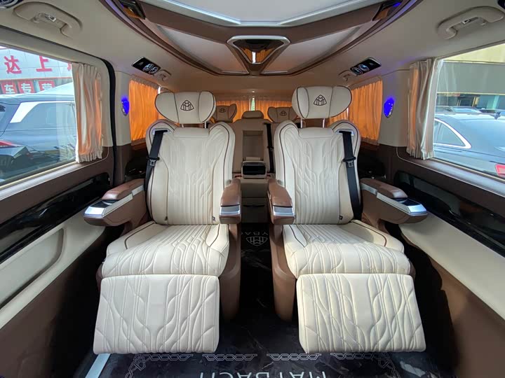 Фото 12 - Mercedes-Benz Vito