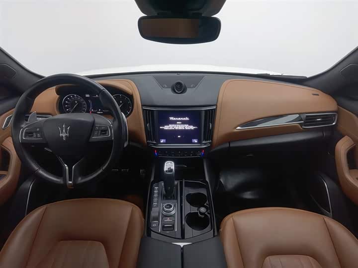 Фото 5 - Maserati Levante