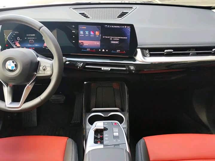 Фото 12 - BMW X1