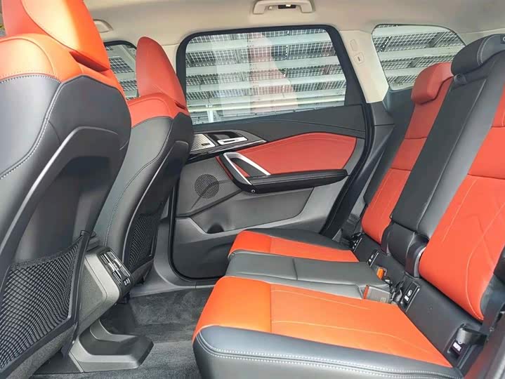 Фото 13 - BMW X1