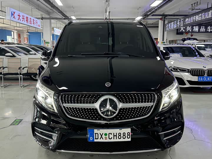 Фото 2 - Mercedes-Benz V-Class