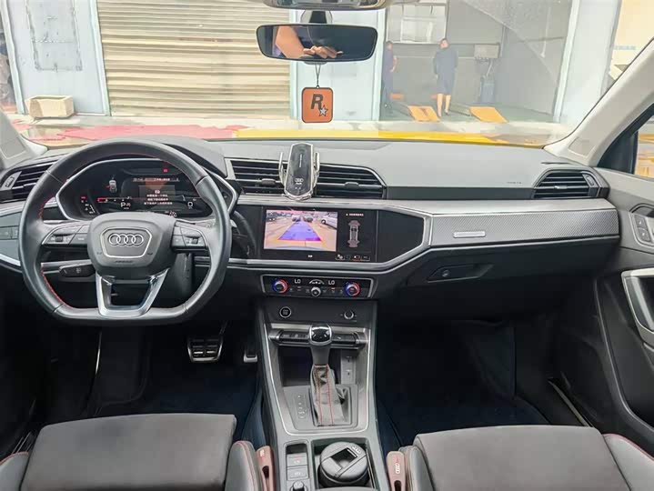 Фото 3 - Audi Q3