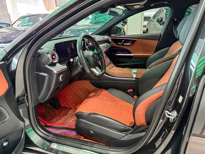 Фото 10 - Mercedes-Benz C-Class