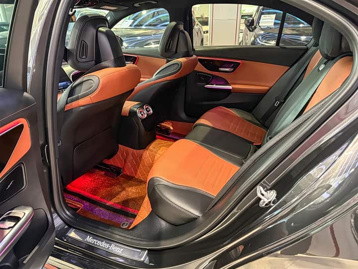 Фото 11 - Mercedes-Benz C-Class