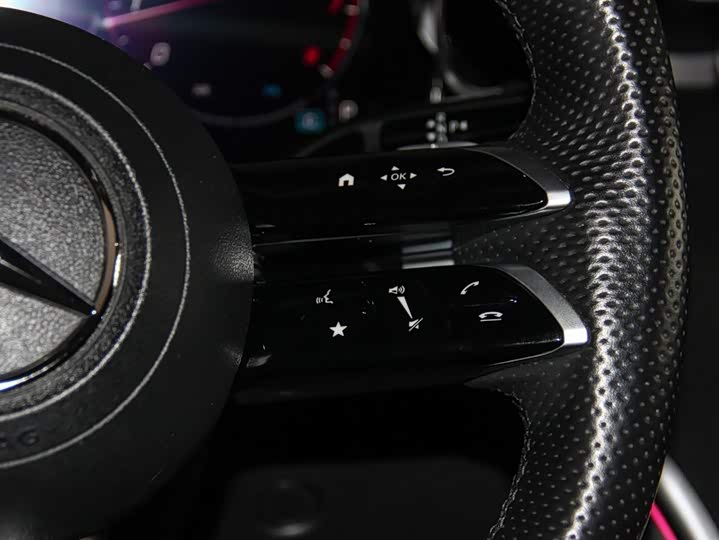 Фото 19 - Mercedes-Benz C-Class