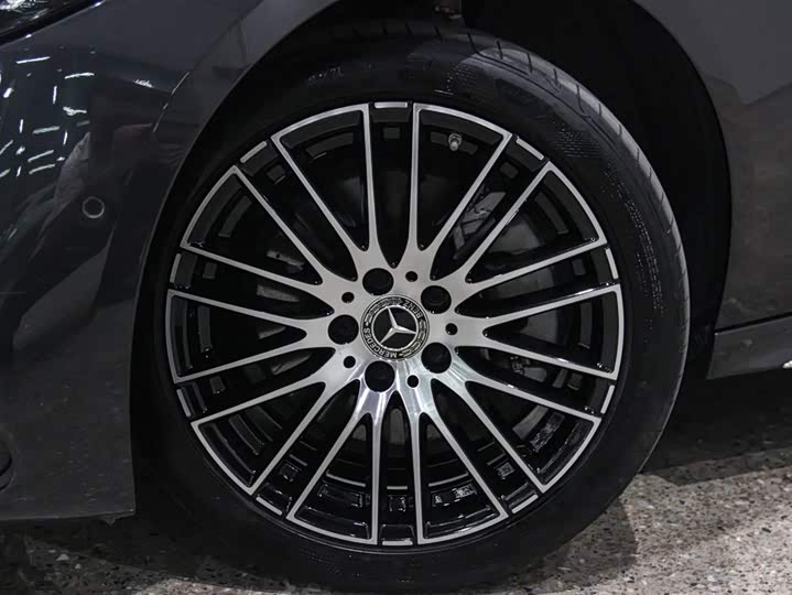 Фото 7 - Mercedes-Benz C-Class