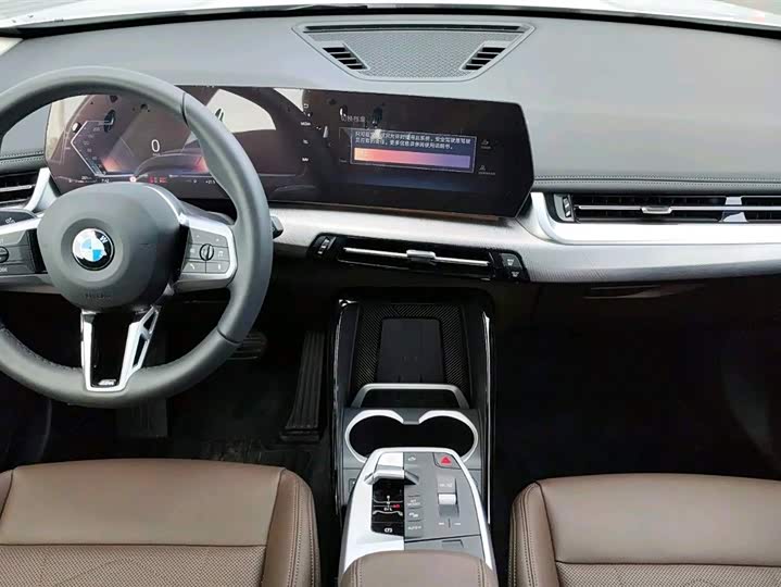 Фото 12 - BMW X1