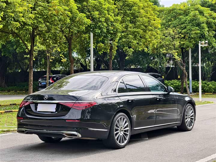 Фото 6 - Mercedes-Benz S-Class